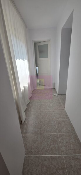 Casa cu 4 camere de vanzare in Campina