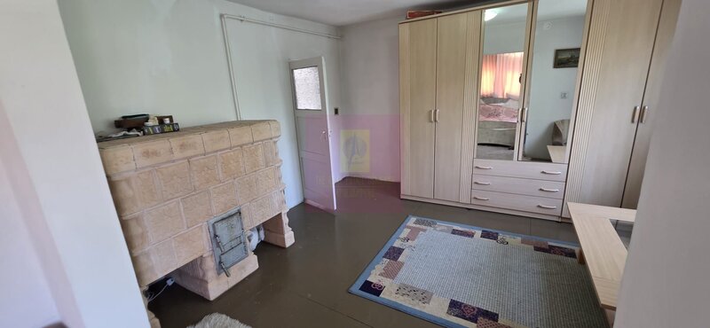Casa cu 4 camere de vanzare in Campina