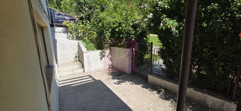 Casa cu 4 camere de vanzare in Campina